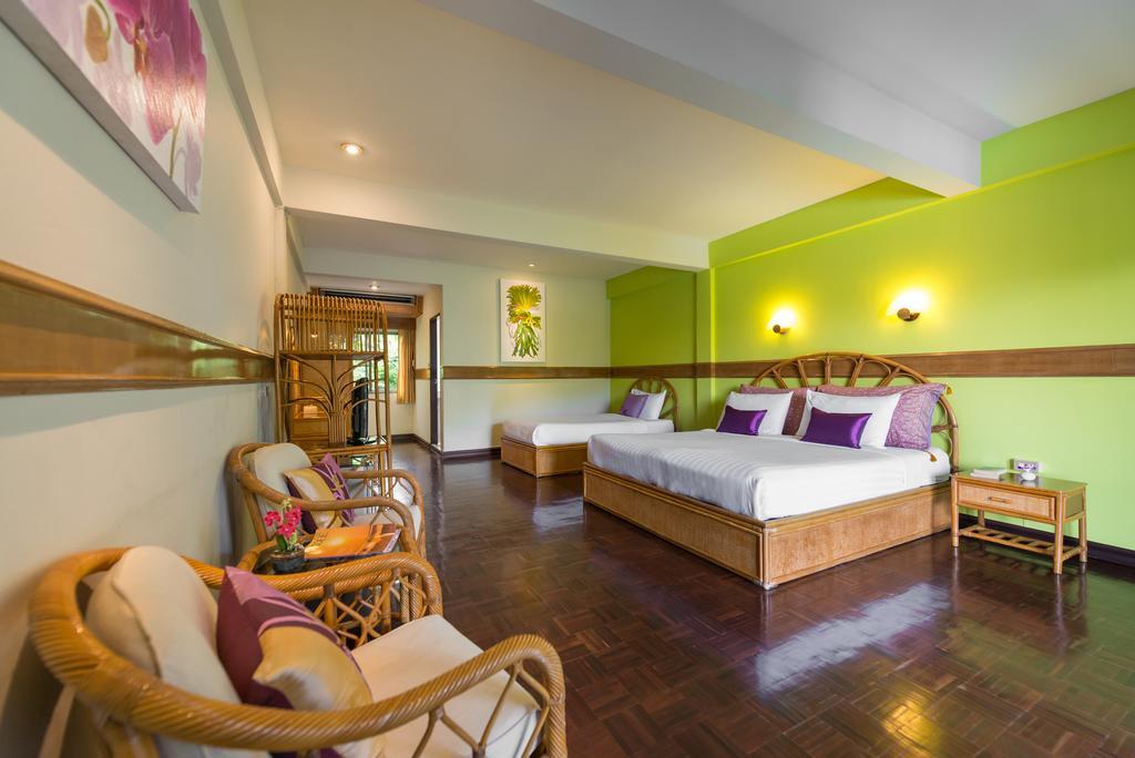 Pen Villa Hotel, Surin Beach - Sha Extra Plus Екстериор снимка